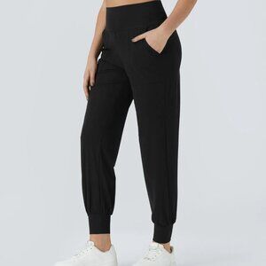 NWT: Halara High Waisted Casual Joggers
